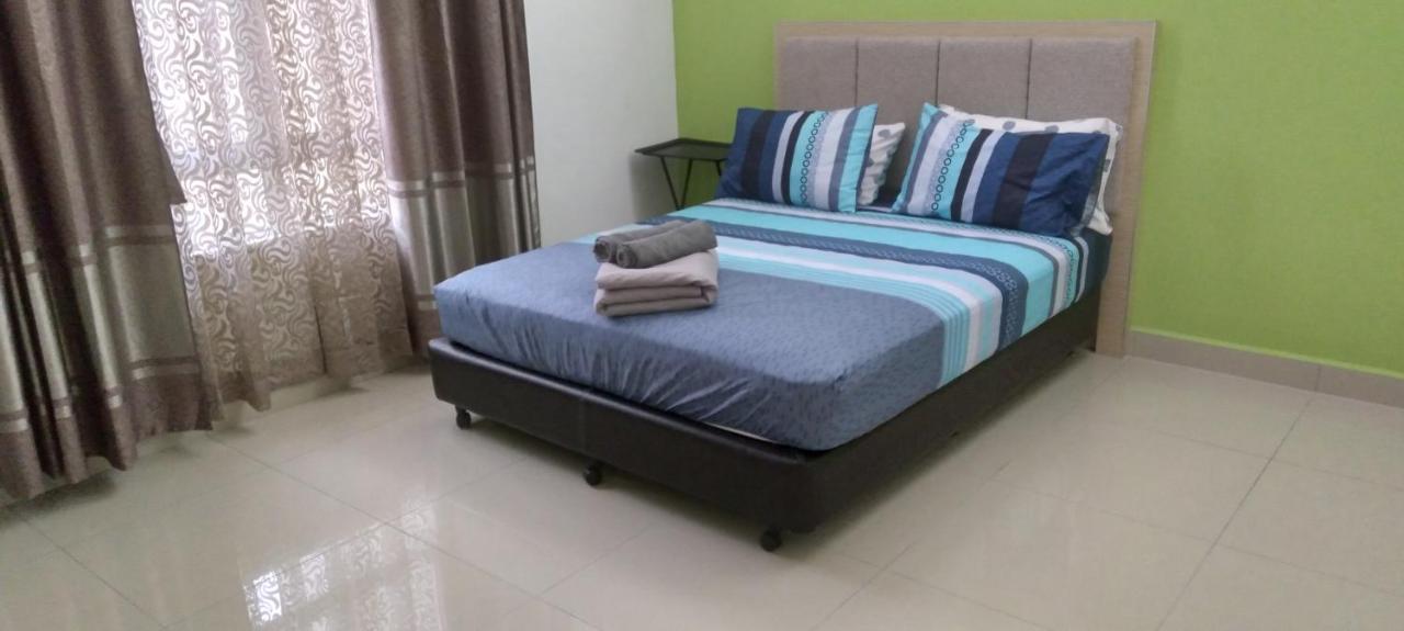 Risqi Apartment 2 Bedroom Wakaf Che Yeh Kota Bharu Bagian luar foto